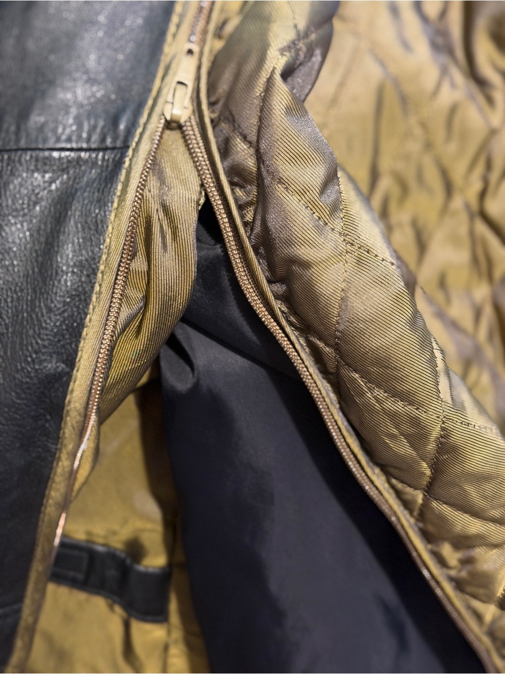 Vintage Wilson Black Leather Insulate Trench Jacket with Belt - Picture 11 of 13